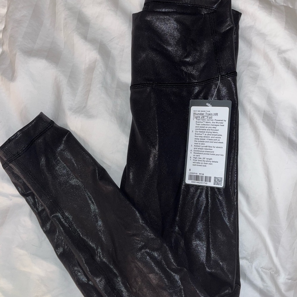 NWT Lululemon Leggings size 8, length 28